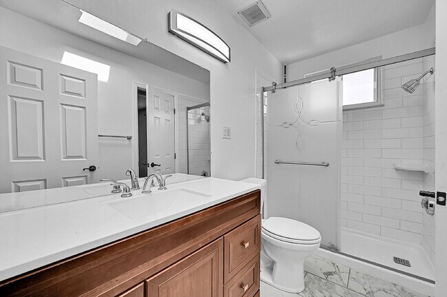 Building Photo - $2,200.95, $300 off the first month's rent, 4 Beds - 2 Bath, Single Family Home in Colorado Sprin...