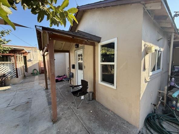 Building Photo - 6311 Heliotrope Ave