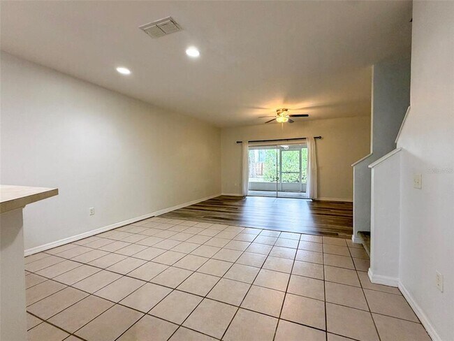 Building Photo - 13200 W Newberry Rd