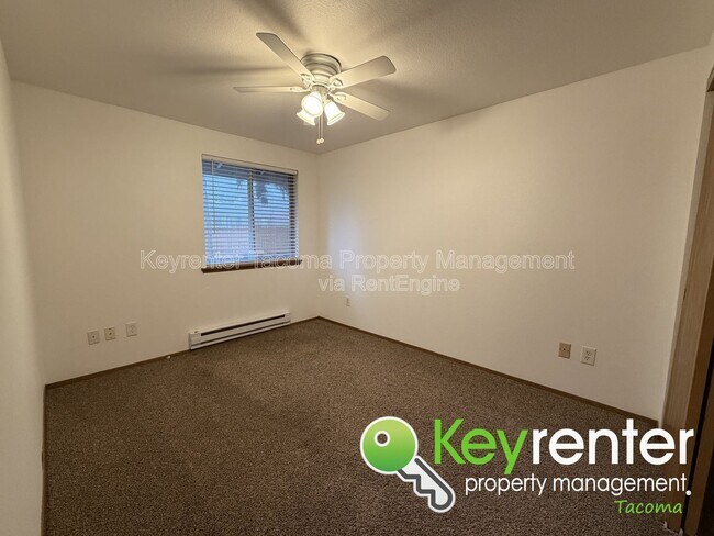 Building Photo - 7410 63rd St Ct W