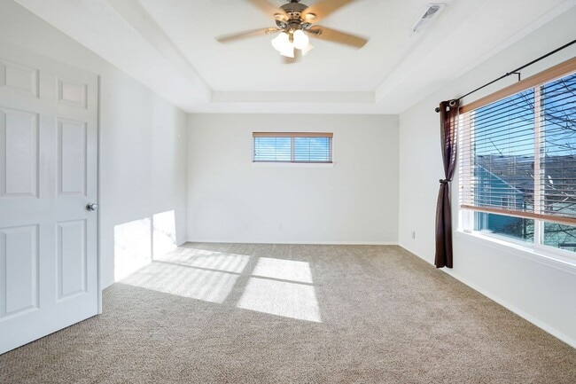 Building Photo - 4Bd/2.5Ba Two Story House - Available Soon!