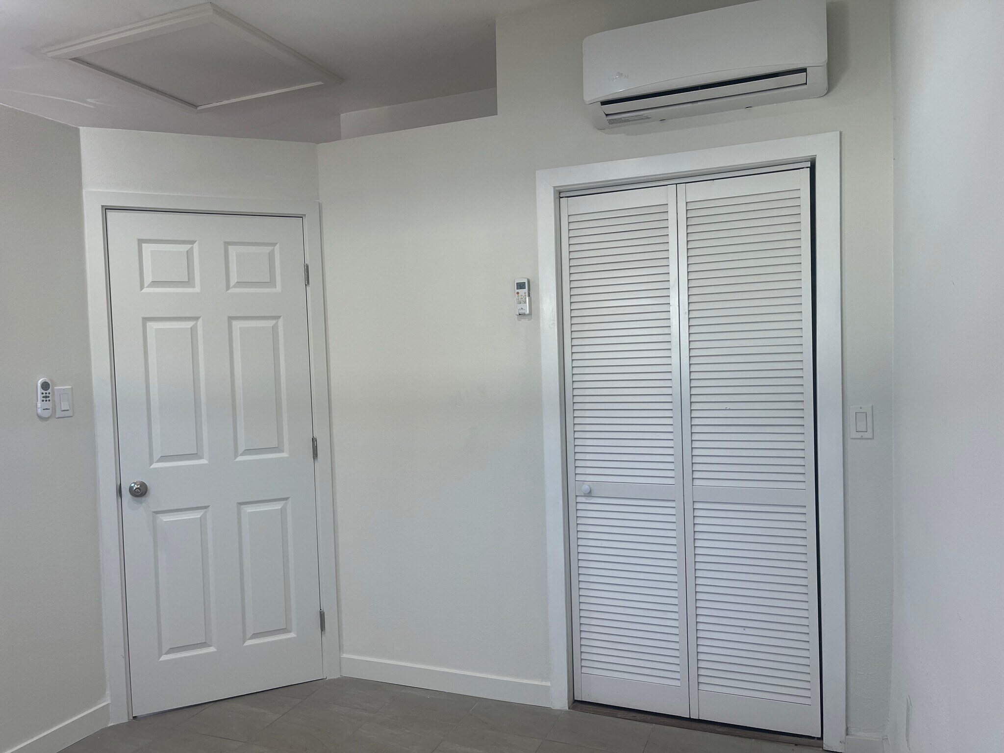 Bedroom Closet - 10500 Hayvenhurst Ave