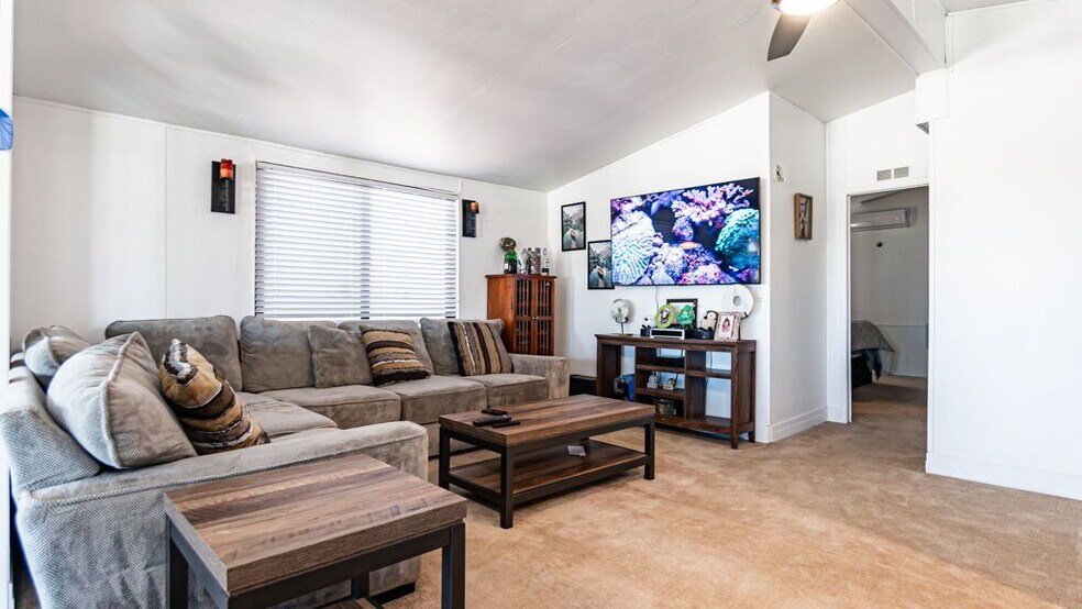 Building Photo - 6573 Dos Palmas Rd