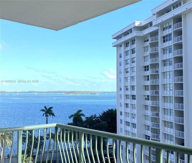 Building Photo - 1408 Brickell Bay Dr