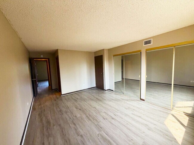 Building Photo - 1472 Carol Ct
