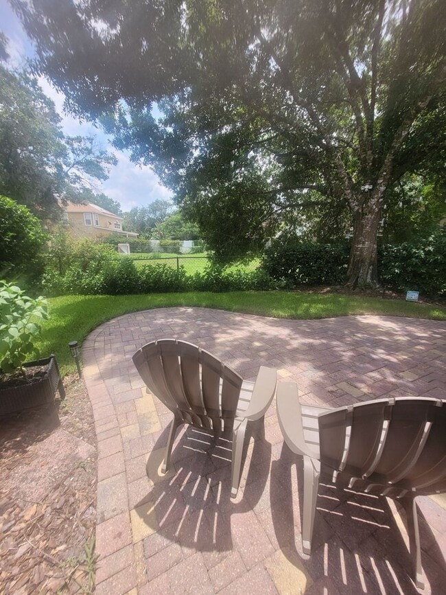Building Photo - Modern 3 Bed, 2 Bath Home in Chelsea Parc ...