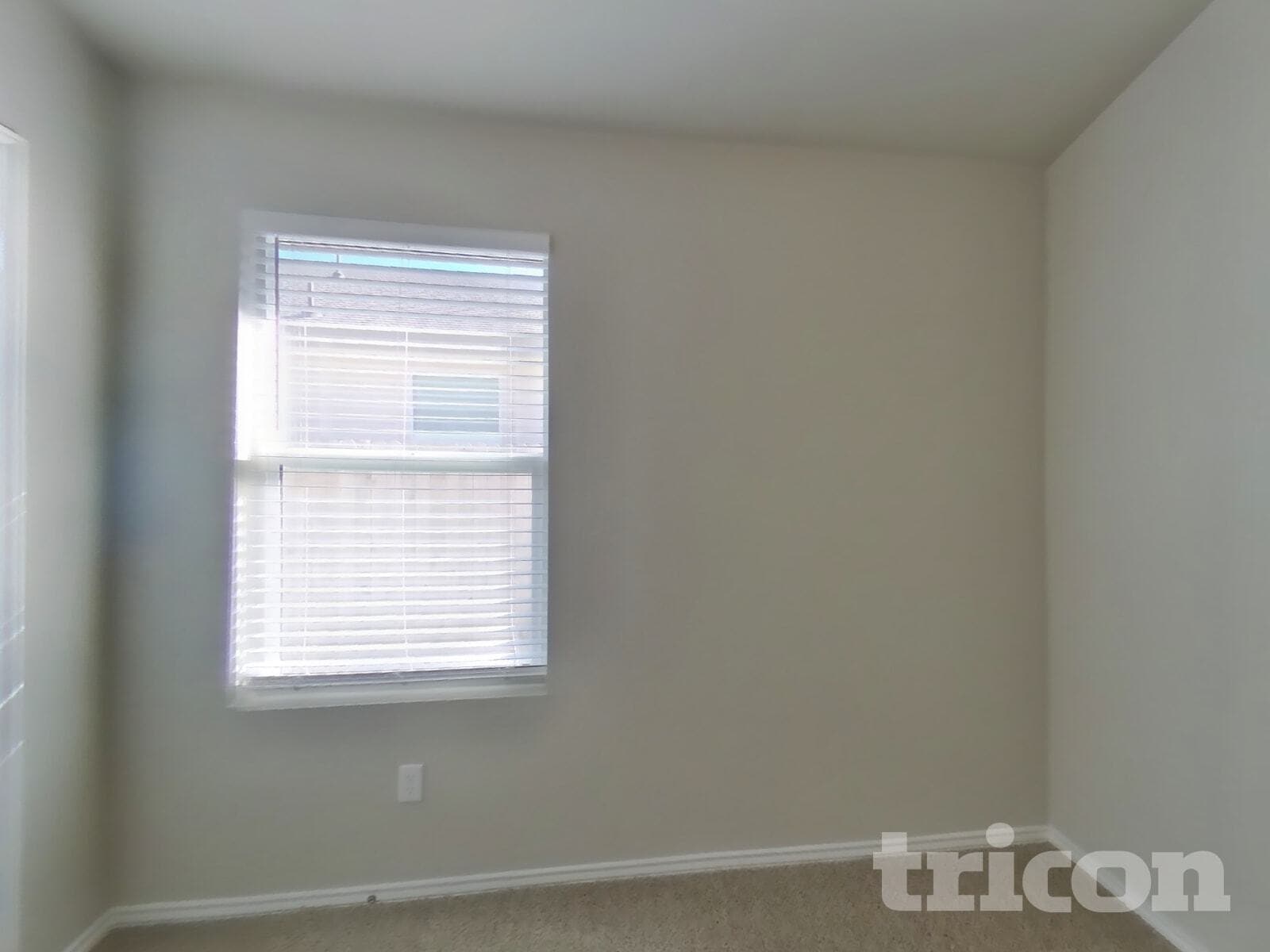 Building Photo - 5205 Sidesaddle Dr