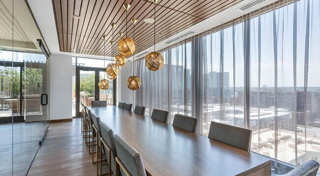 Building Photo - 1995 Wewatta St