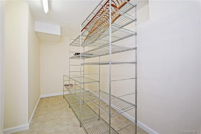 Building Photo - 43 Palmer Ave