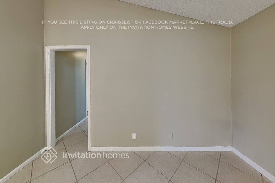 Building Photo - 13643 Ishnala Cir