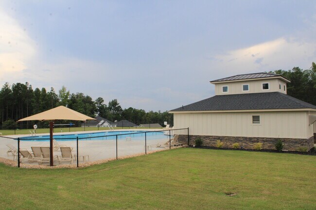 Building Photo - 8116 Bannock Cir