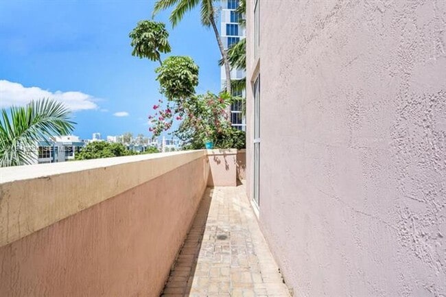 Building Photo - 17555 Atlantic Blvd