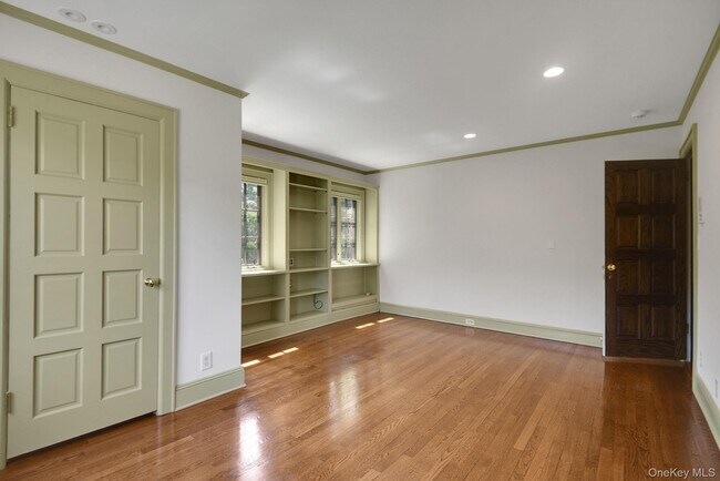 Building Photo - 46 Fenimore Rd