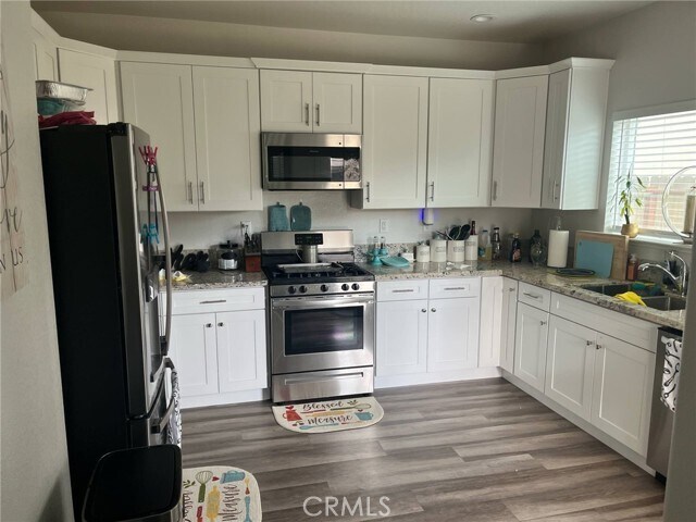 Building Photo - 6196 Fowler Ave