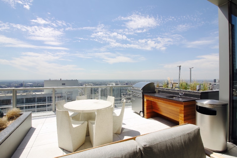 Building Photo - 411 W Wolf Point Plaza