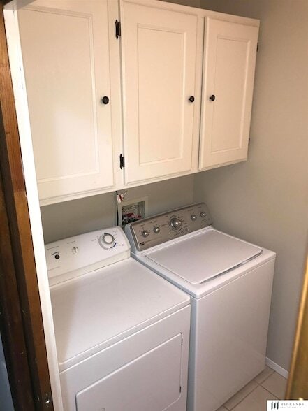 Building Photo - 2612 S 61st Ave