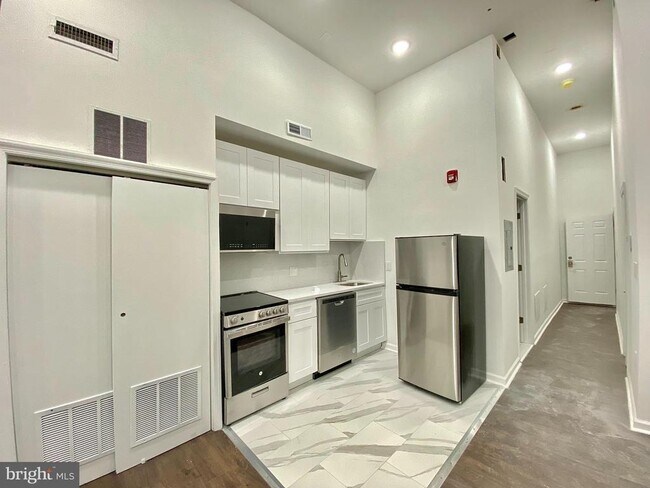 Building Photo - 37 N 3rd St