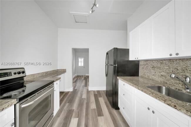 Building Photo - 2750 NW 60th St
