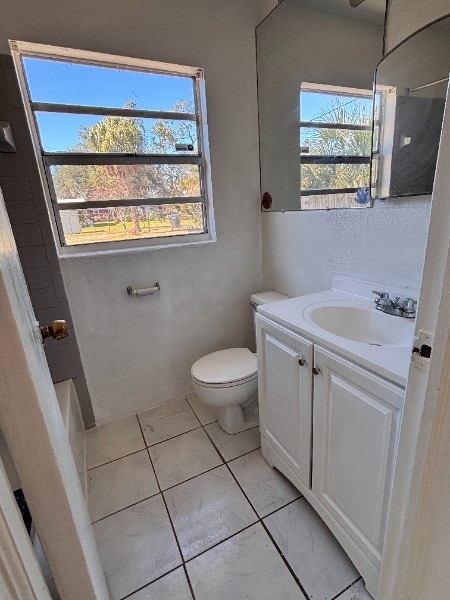 Building Photo - 1541 Newark St S