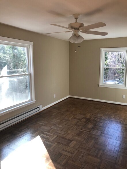 Building Photo - 217 Morehead St