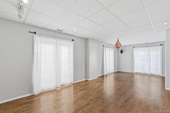 Building Photo - 248 Depew Ave