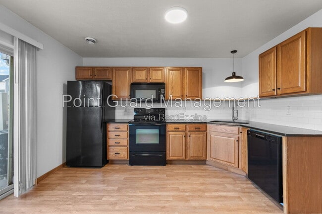 Building Photo - 2600 N Career Ave