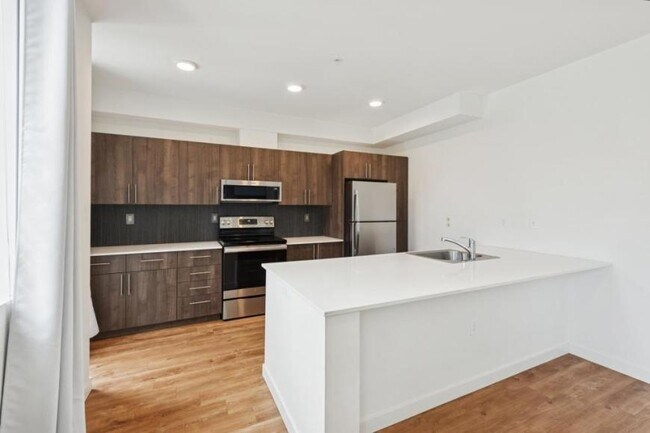 Building Photo - 1 bedroom in Seattle WA 98102