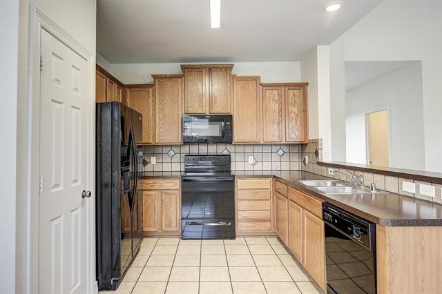 Building Photo - 1625 Nighthawk Dr