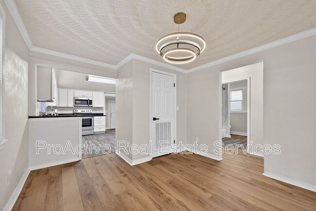 Building Photo - 1316 22nd St