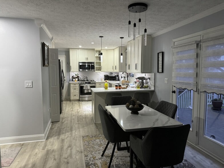 Building Photo - 11127 Huntington Meadows Ln