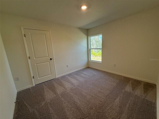 Building Photo - 3471 Ledgewood St