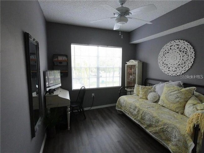 Building Photo - 5450 Bentgrass Dr