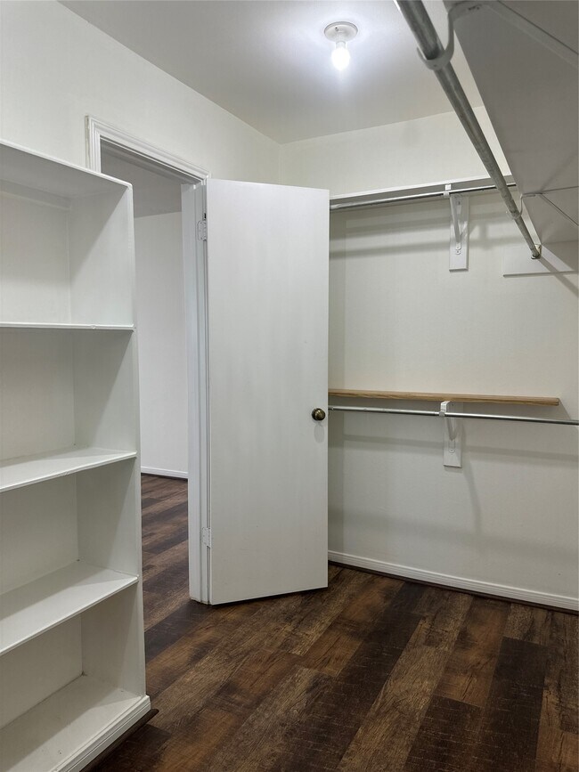 Building Photo - 16506 Canario Dr