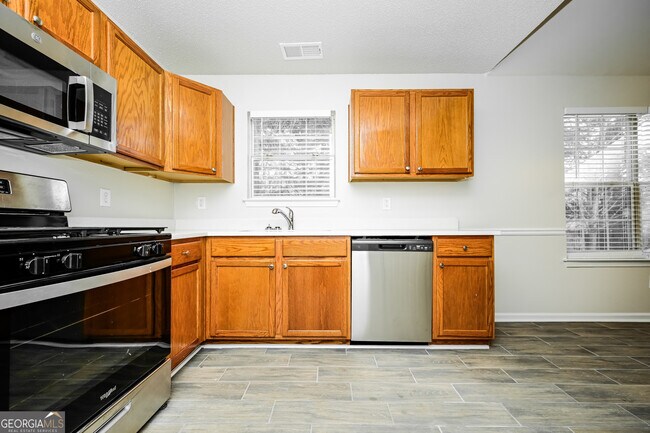 Building Photo - 4610 Idlewood Park