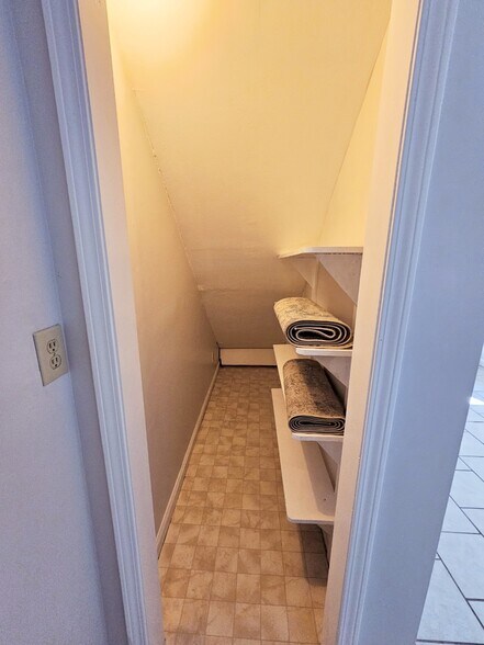 Building Photo - 101 Mandalay Rd