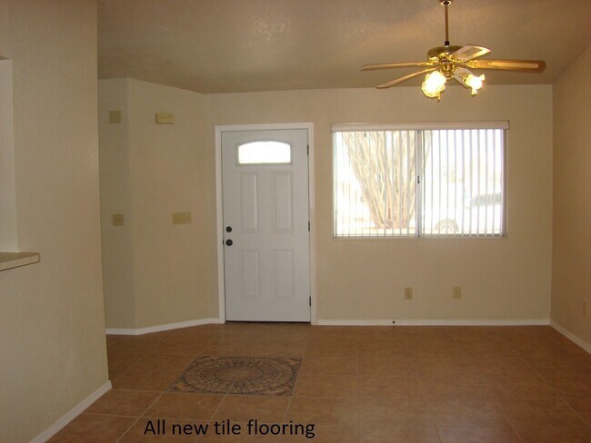 Building Photo - 3444 Bluegrass Dr