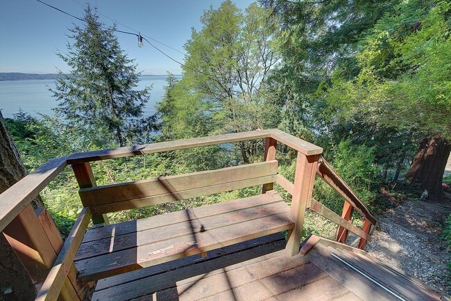 Building Photo - 3bd/2ba Burien House