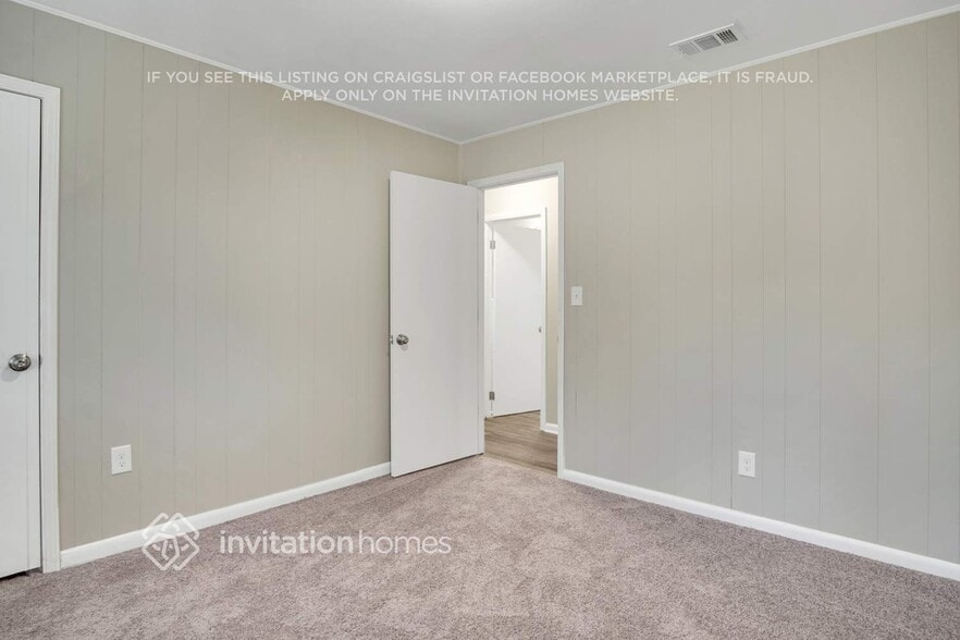 Building Photo - 6250 Allen Rd SE