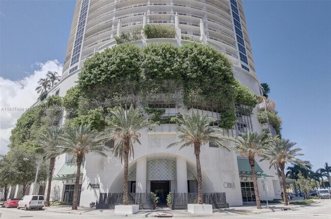 Building Photo - 1750 N Bayshore Dr
