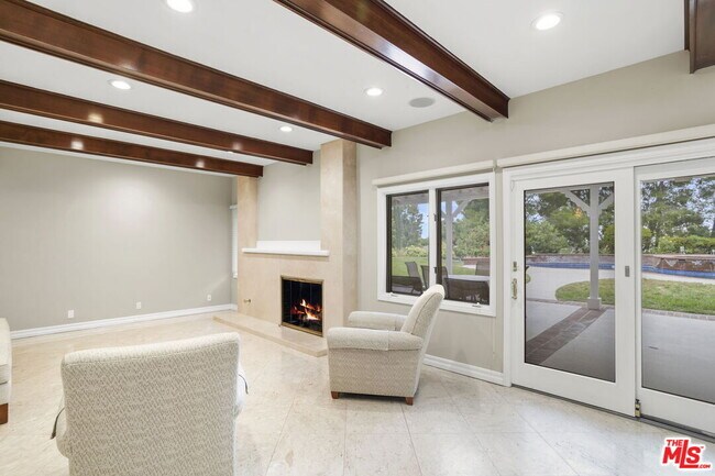 Building Photo - 4055 Nogales Dr