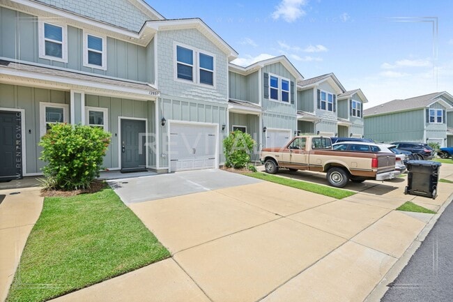 Building Photo - Smart Townhome Living in Spanish Fort!