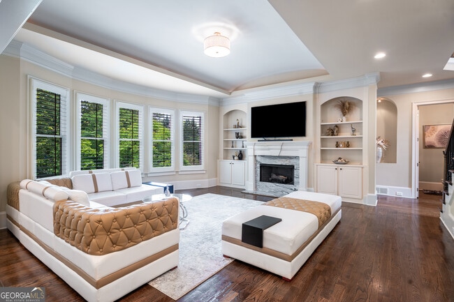 Building Photo - 6552 Long Acres Dr