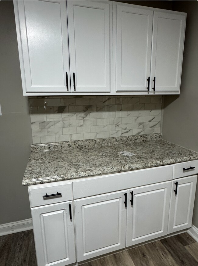 Building Photo - 3623 Parrish Ave