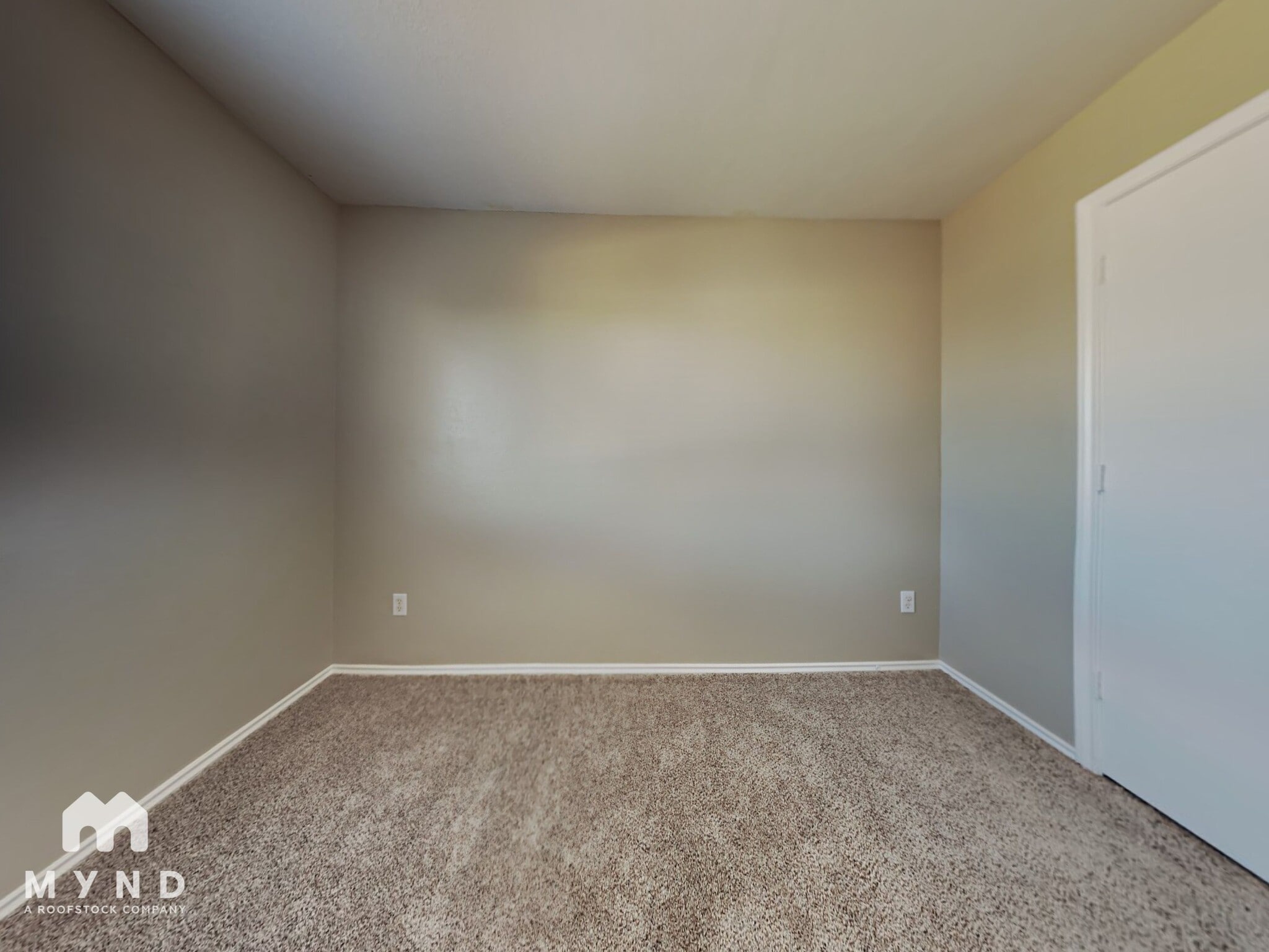 Building Photo - 9027 Farm Ridge Ln