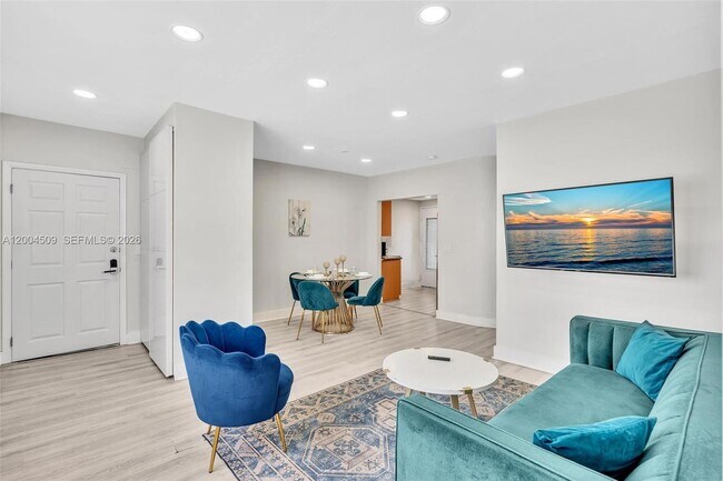 Building Photo - 10000 E Bay Harbor Dr