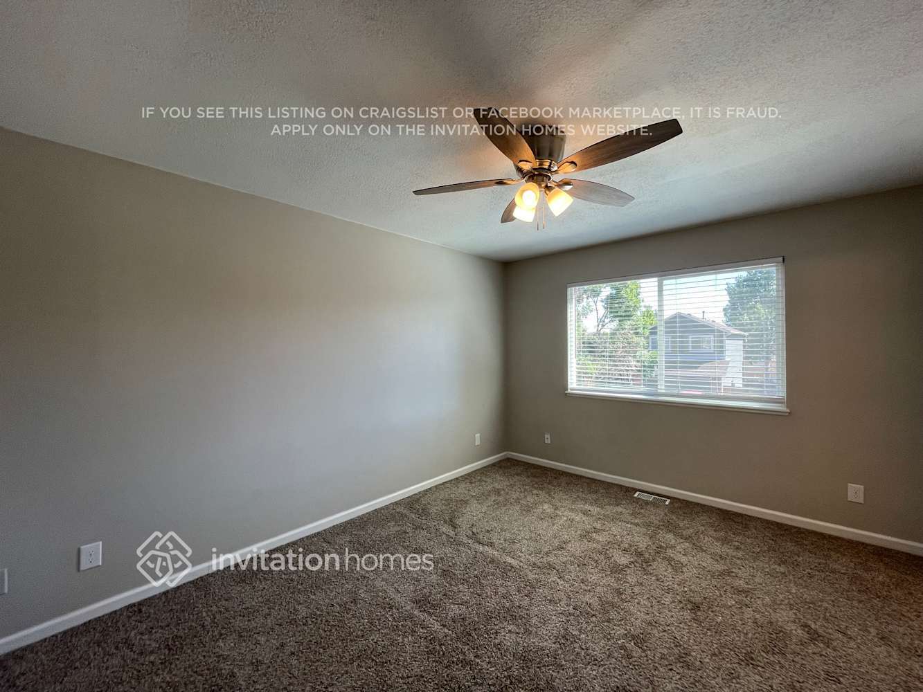 Building Photo - 5844 Santana Dr