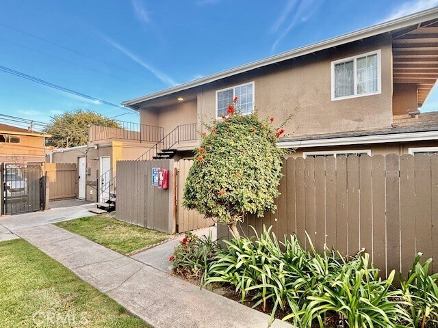 Building Photo - 17102 Emerald Ln