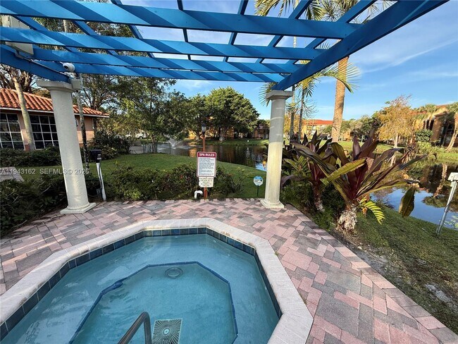 Building Photo - 10773 Cleary Blvd