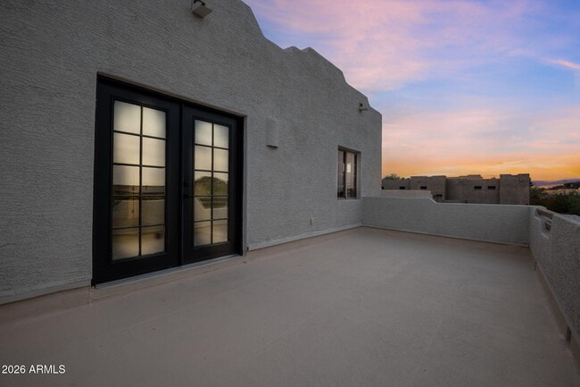Building Photo - 18344 W Santa Irene Dr