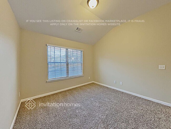 Building Photo - 807 Kite Way